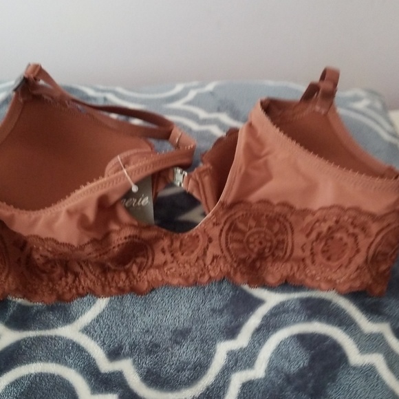 Bra - Picture 2 of 3